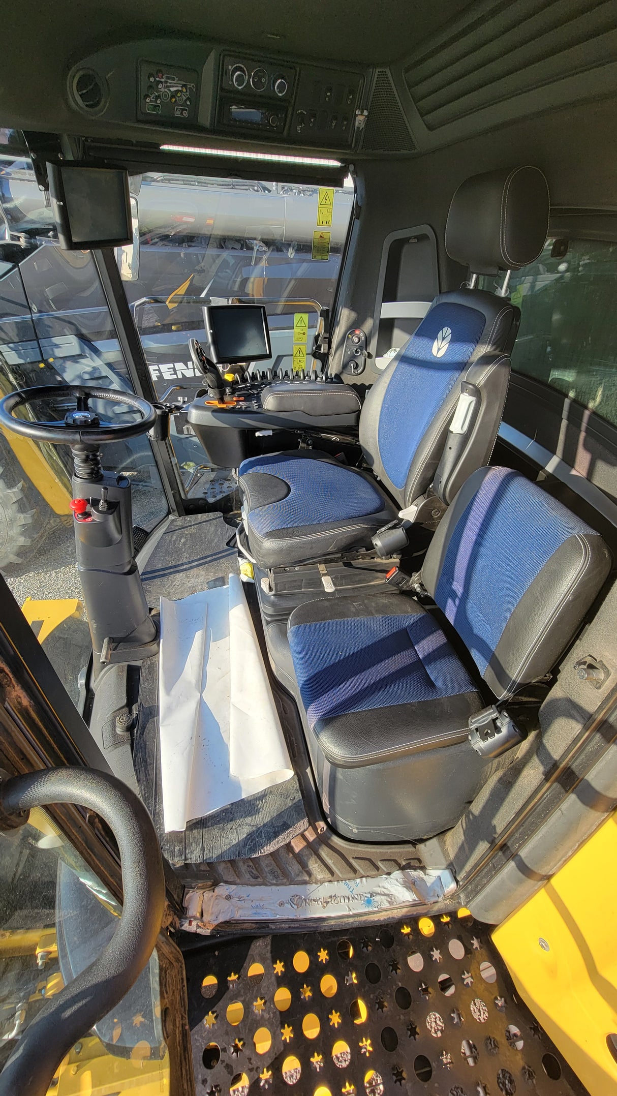 0 New Holland CR10-9