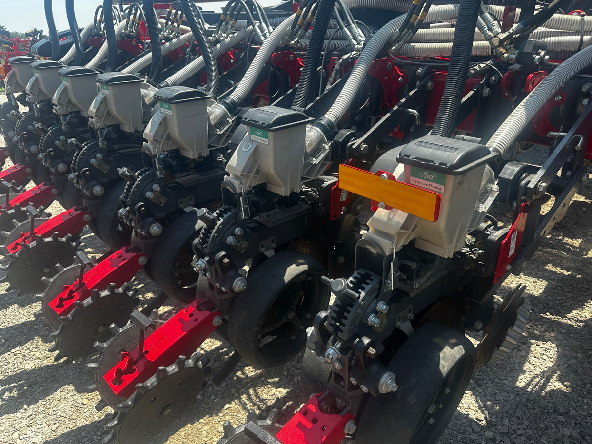 2022 Massey Ferguson VN24-20 U - True Ag & Turf