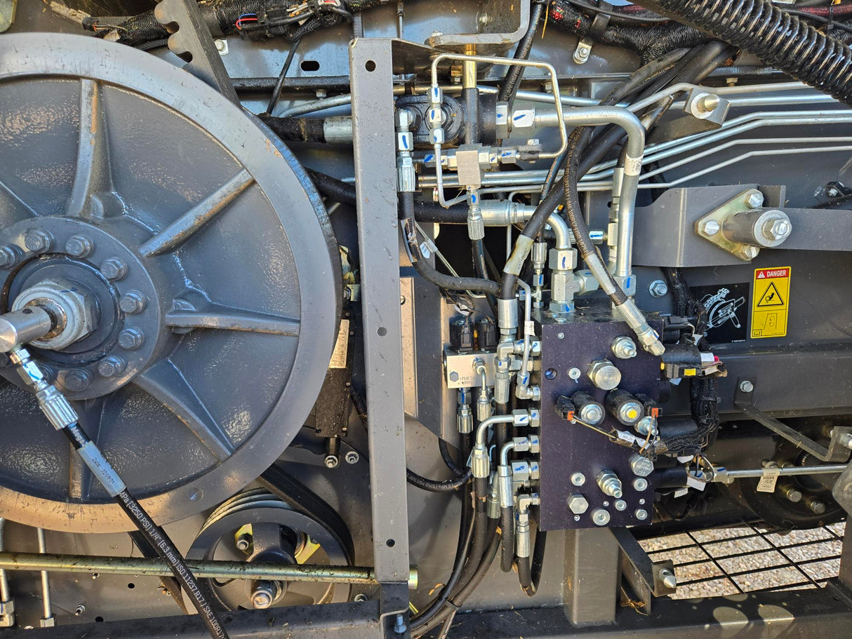 2021 Gleaner S97 U - True Ag & Turf