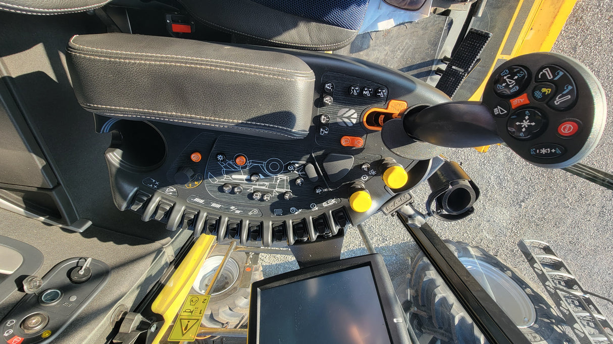 0 New Holland CR10-9