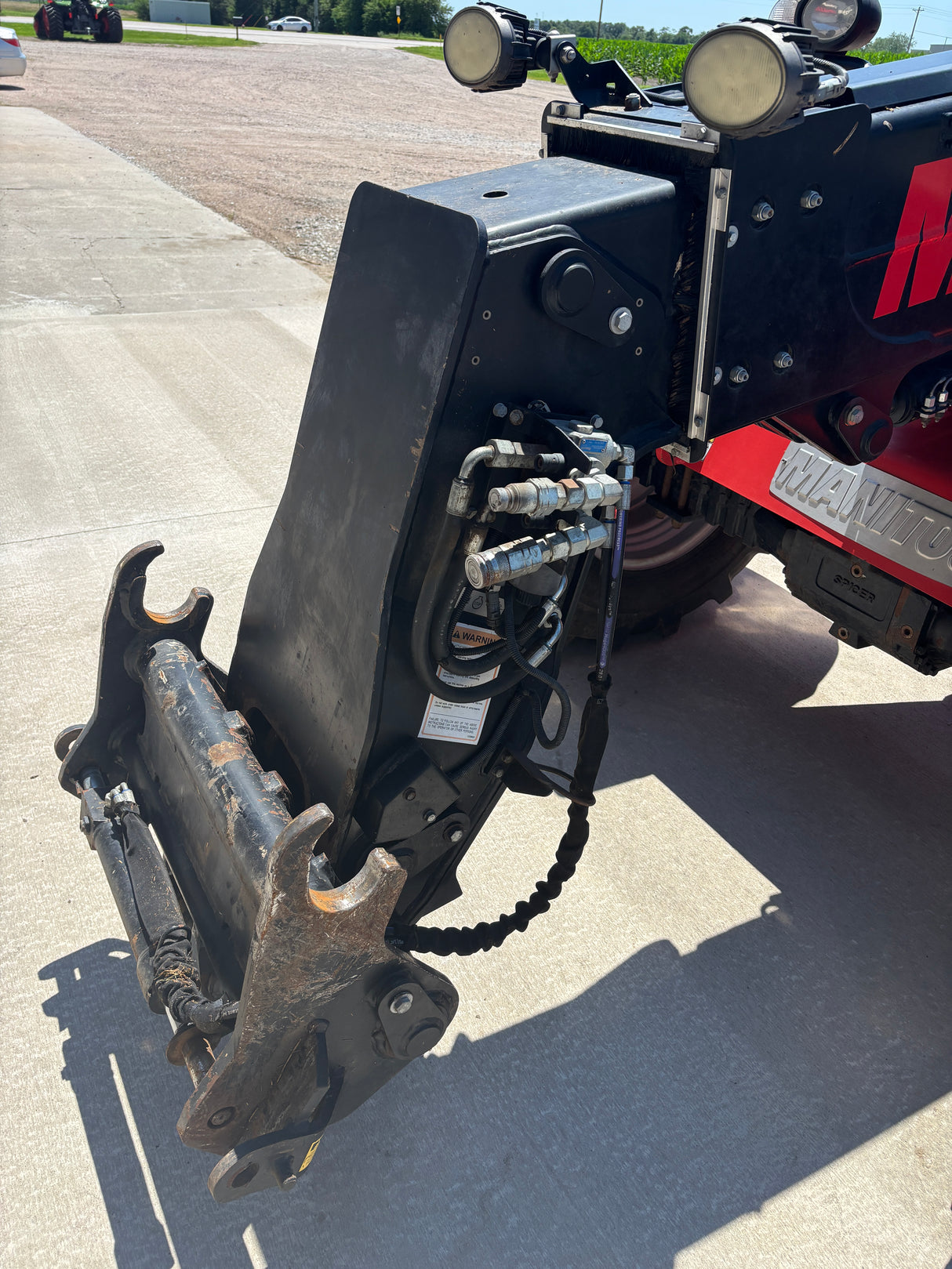 2020 Manitou MLA-T533 U - True Ag & Turf