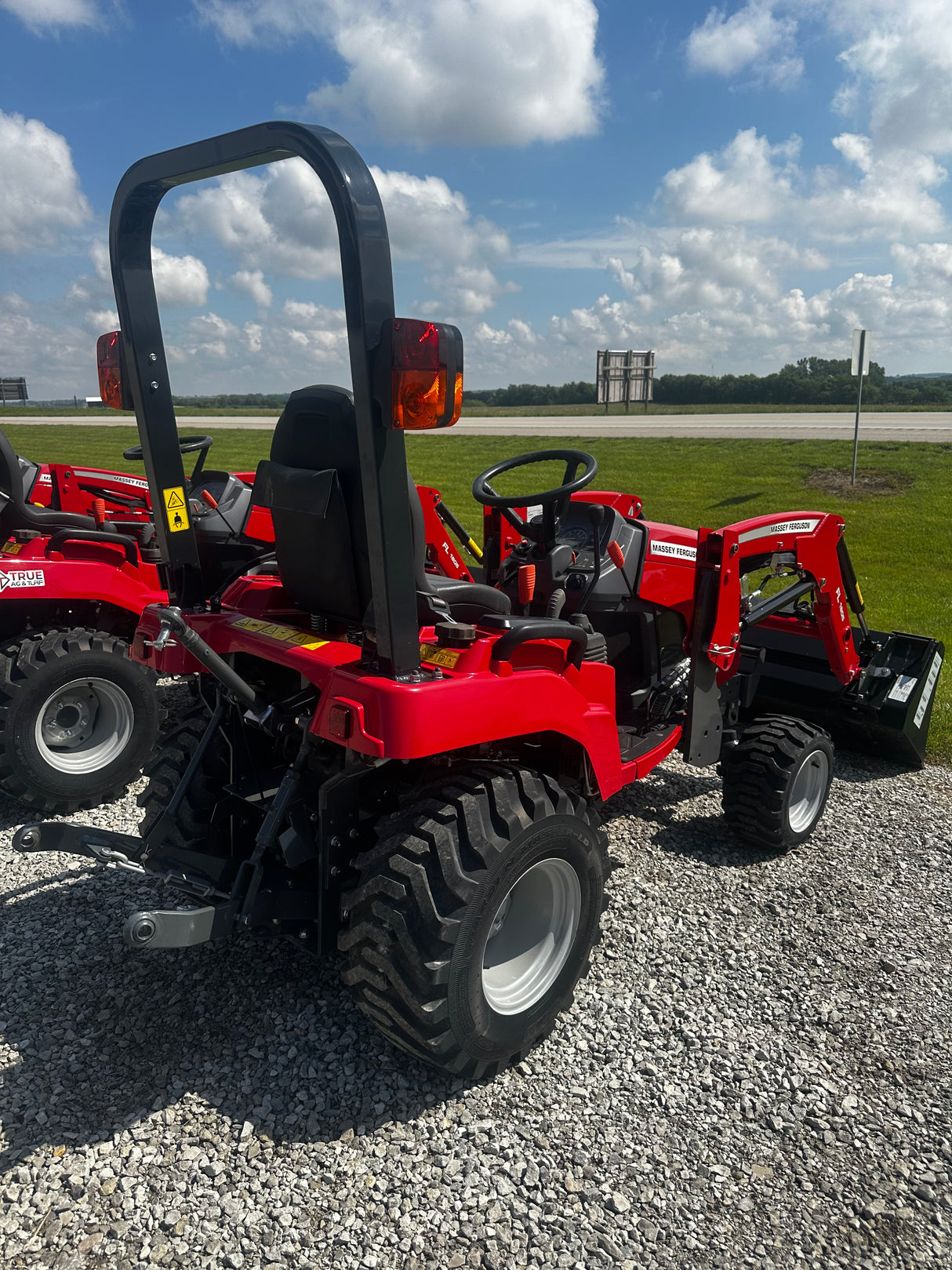 2023 Massey Ferguson MFGC1723E N - True Ag & Turf