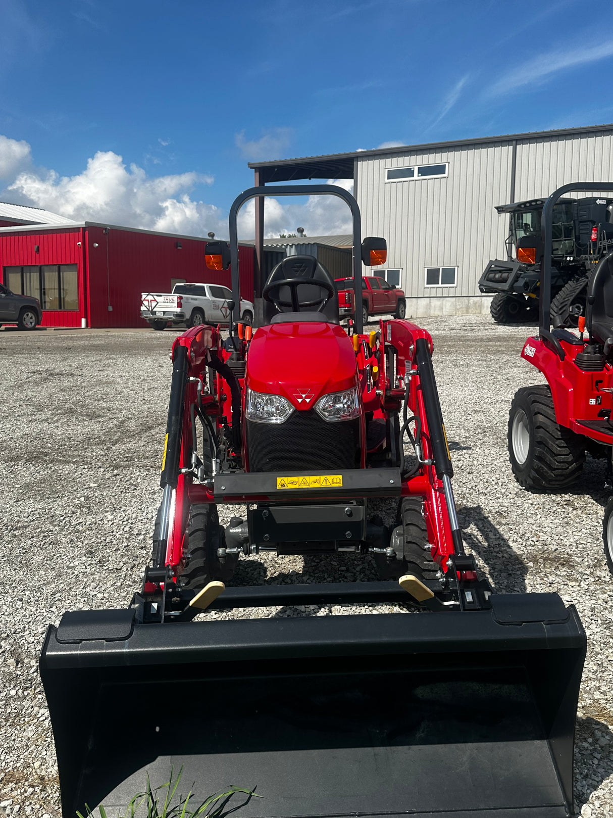 2023 Massey Ferguson MFGC1723E N - True Ag & Turf