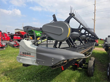 2014 Gleaner 9250-35 Used - True Ag & Turf